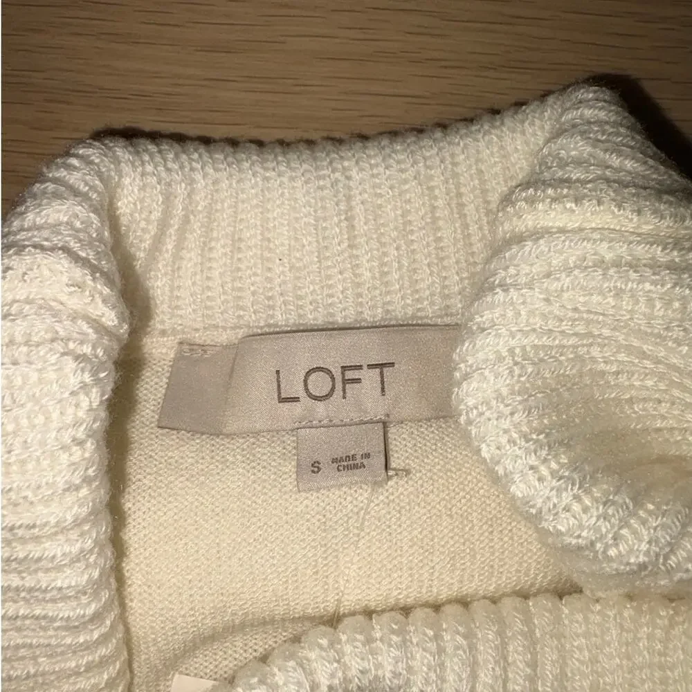 Ann Taylor Loft cream light weight cowl neck sweater womens size small NWT